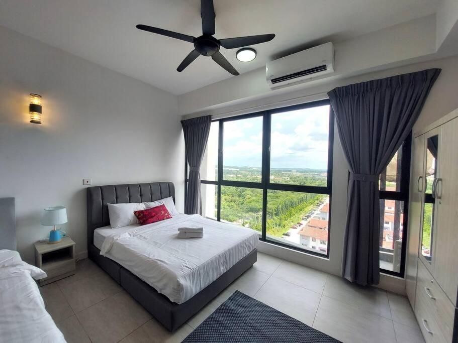 Bell Suites By Salaam Suites - Xiamen University Sepang Exterior photo